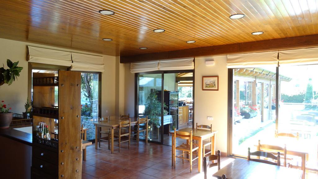 Hotel Pla Del Pi Prats I Sansor Luaran gambar